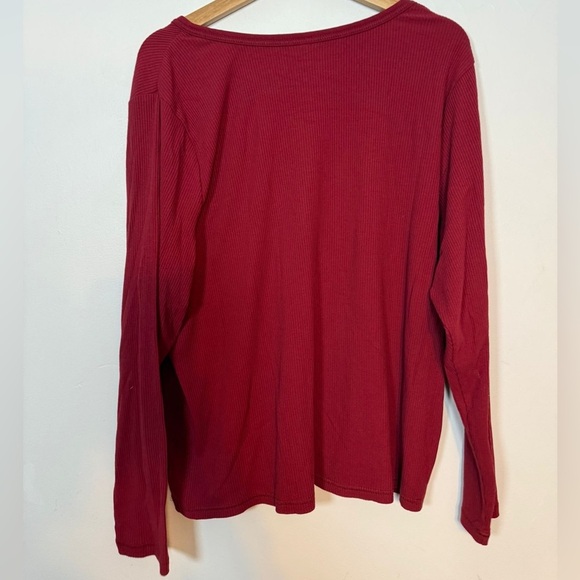 Old Navy Women’s Plus Size Burgundy Ribbed Long Sleeve Henley Top - 3X - Picture 6 of 6